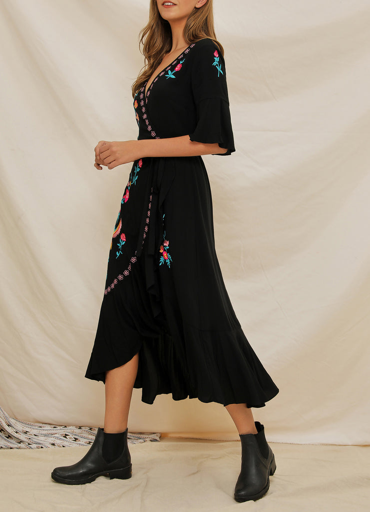 Short-sleeved Embroidered Ruffled Boho Dress