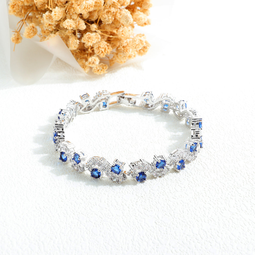 Fashion Joker Jewelry Exquisite Flash Diamond Jewelry AAA Zircon Platinum Plated Bracelet