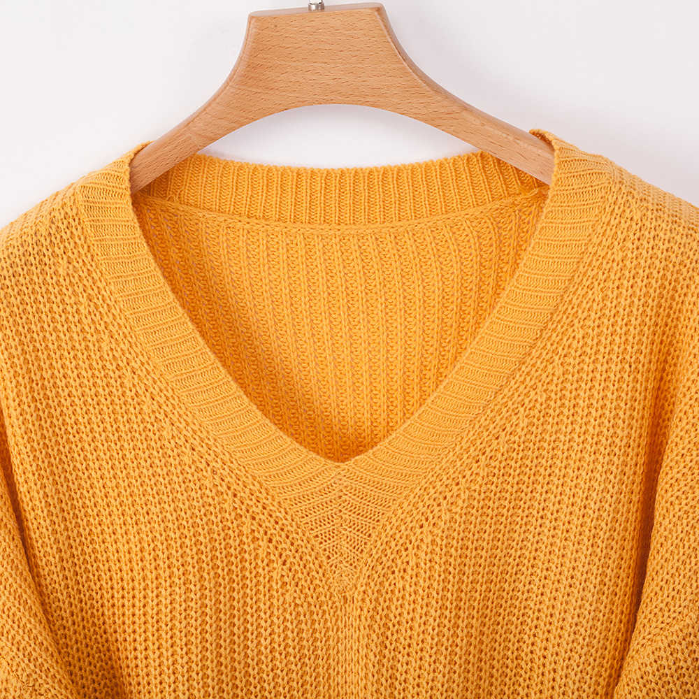 Long Sleeved Head V-neck Color Matching Fat Woman Autumn and Winter Large Size Sweater 2 Colors