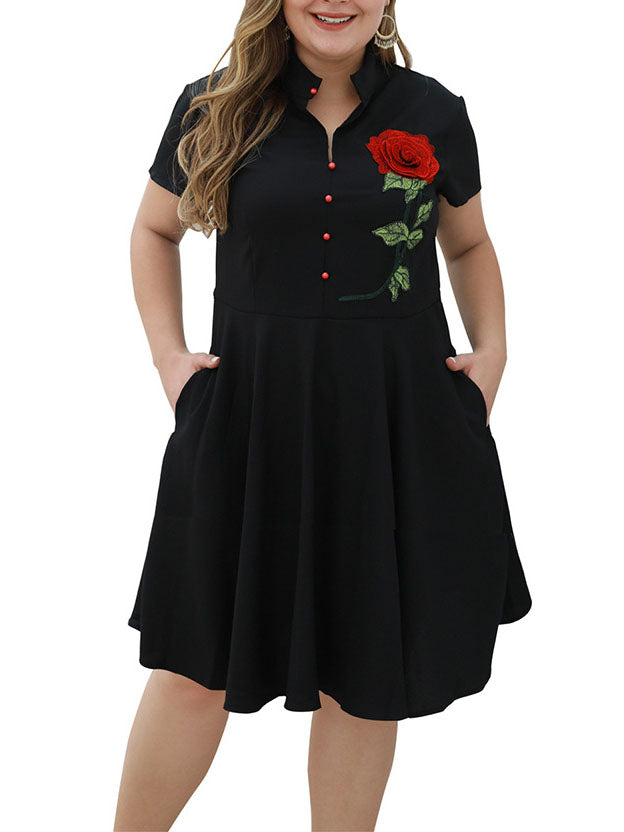 Large Size Women's Black Retro Long Embroidered Applique Short-sleeved Dress